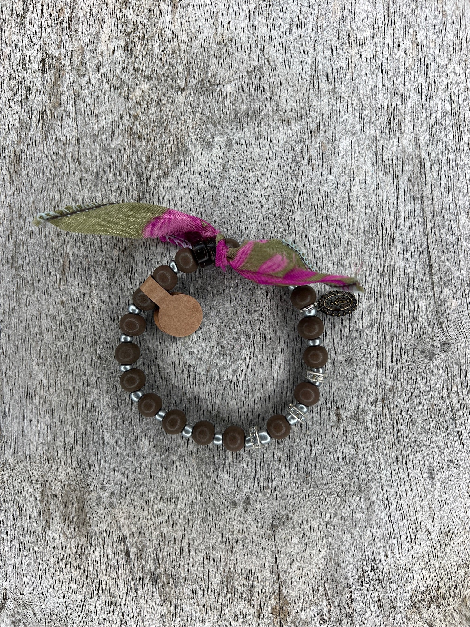 Hippiearmband Cala Recuita | Holzperlen silber, braun