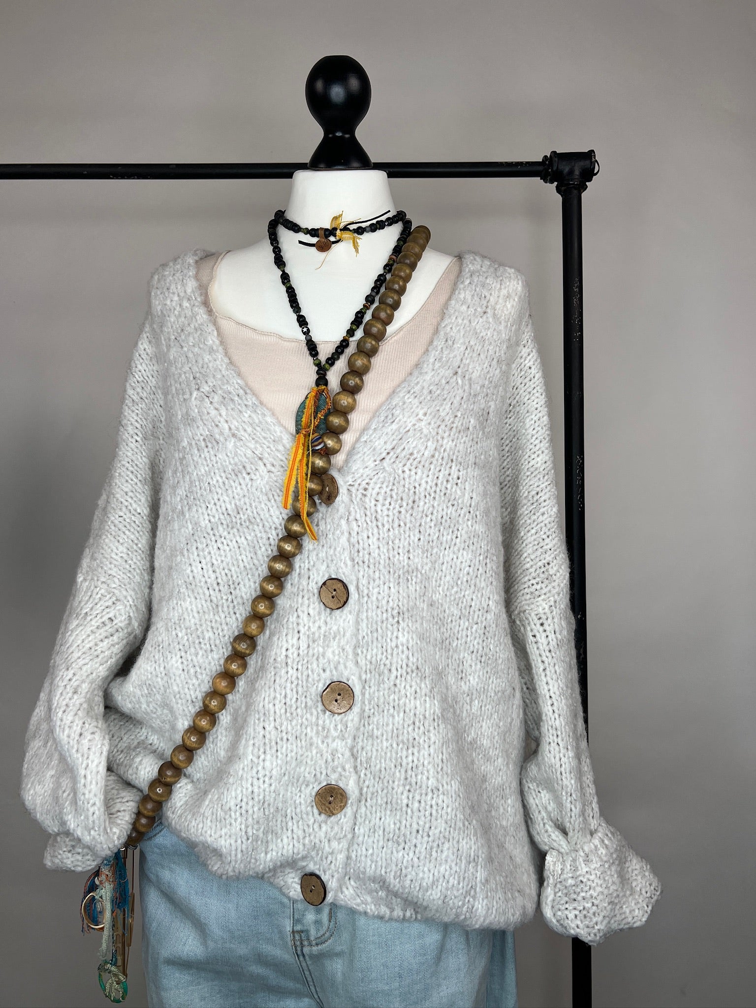 Strickjacke Eva Love beige