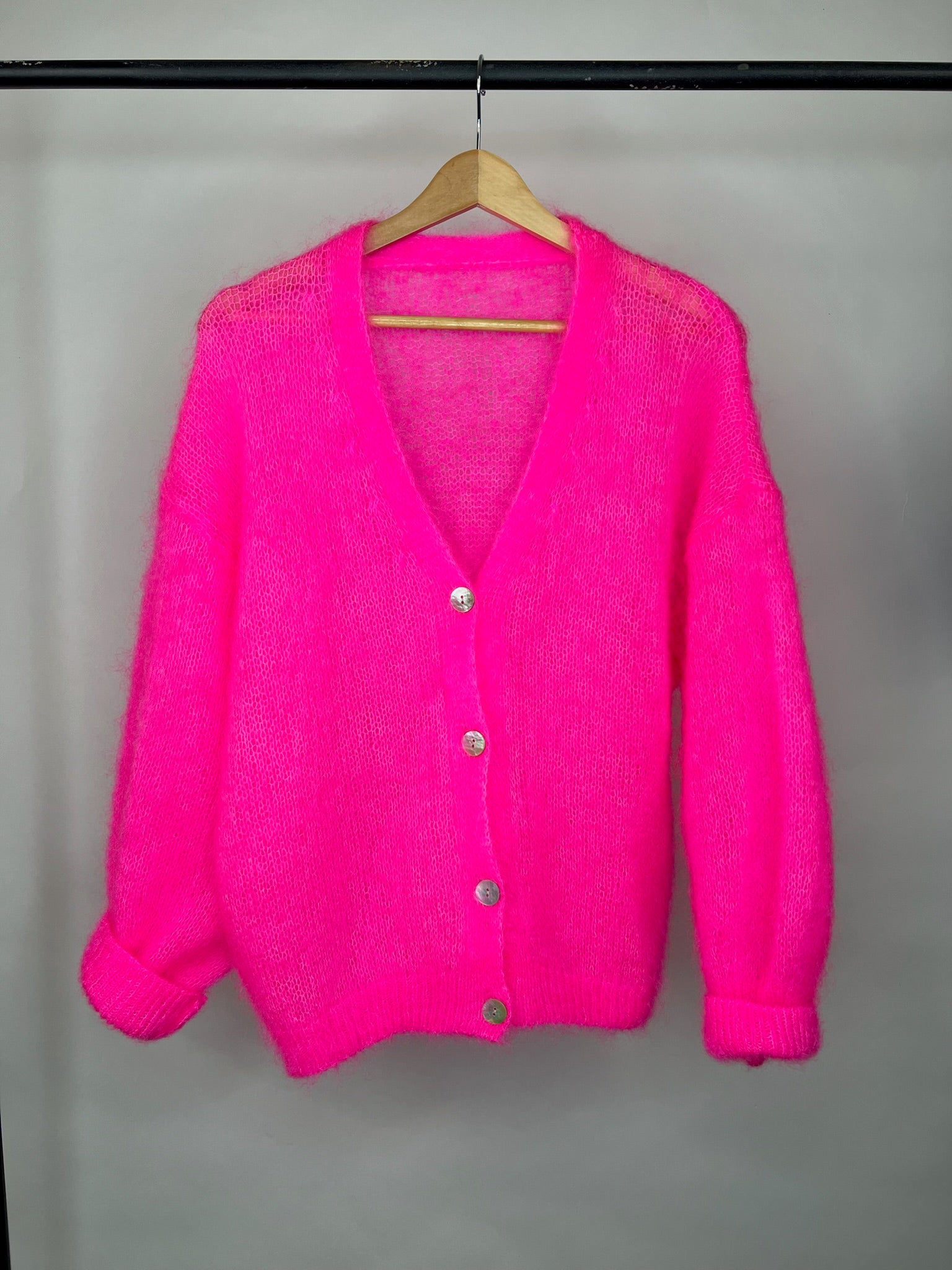 Mohair Strickjacke neon pink