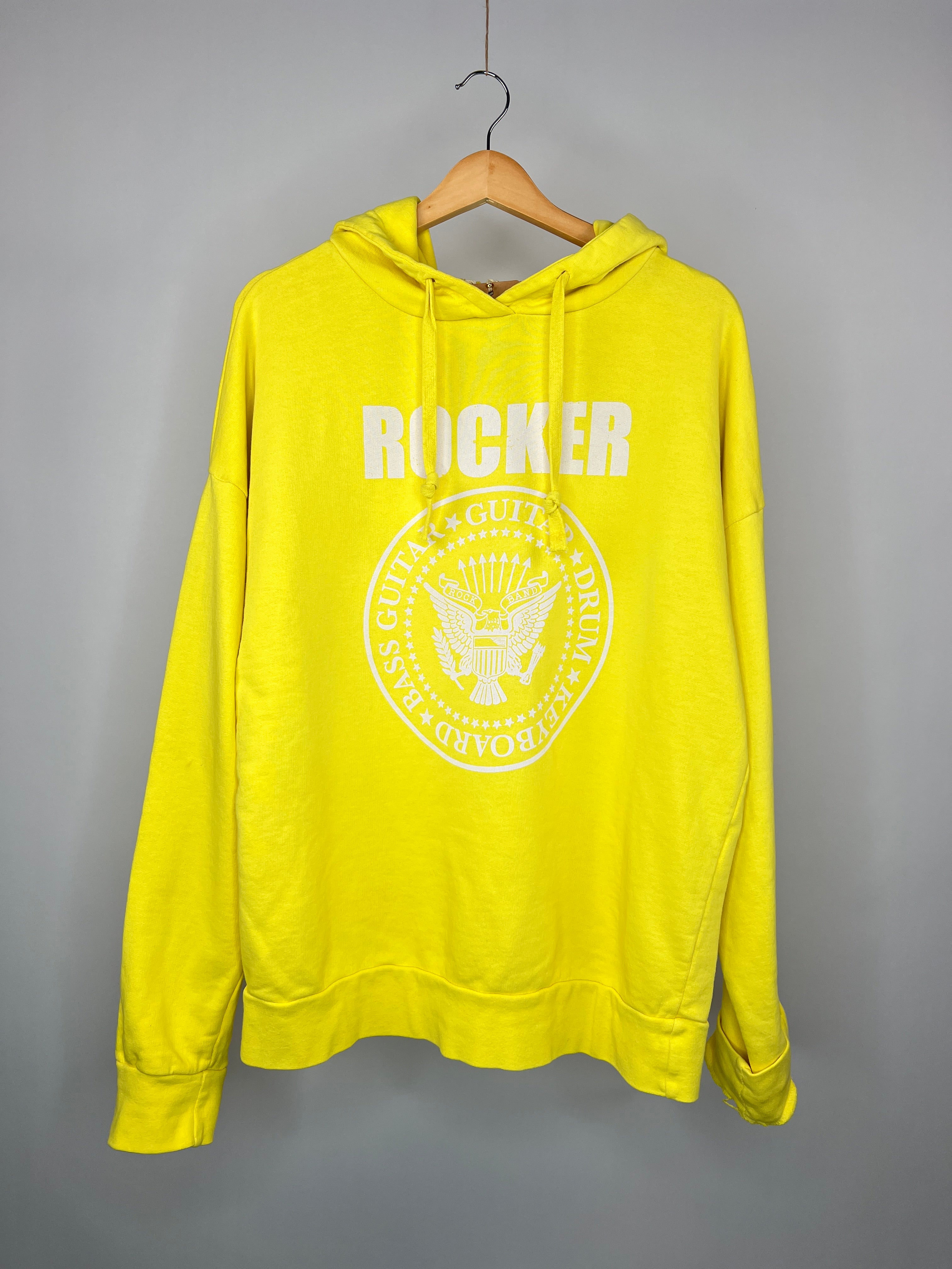 Hoddie yellow