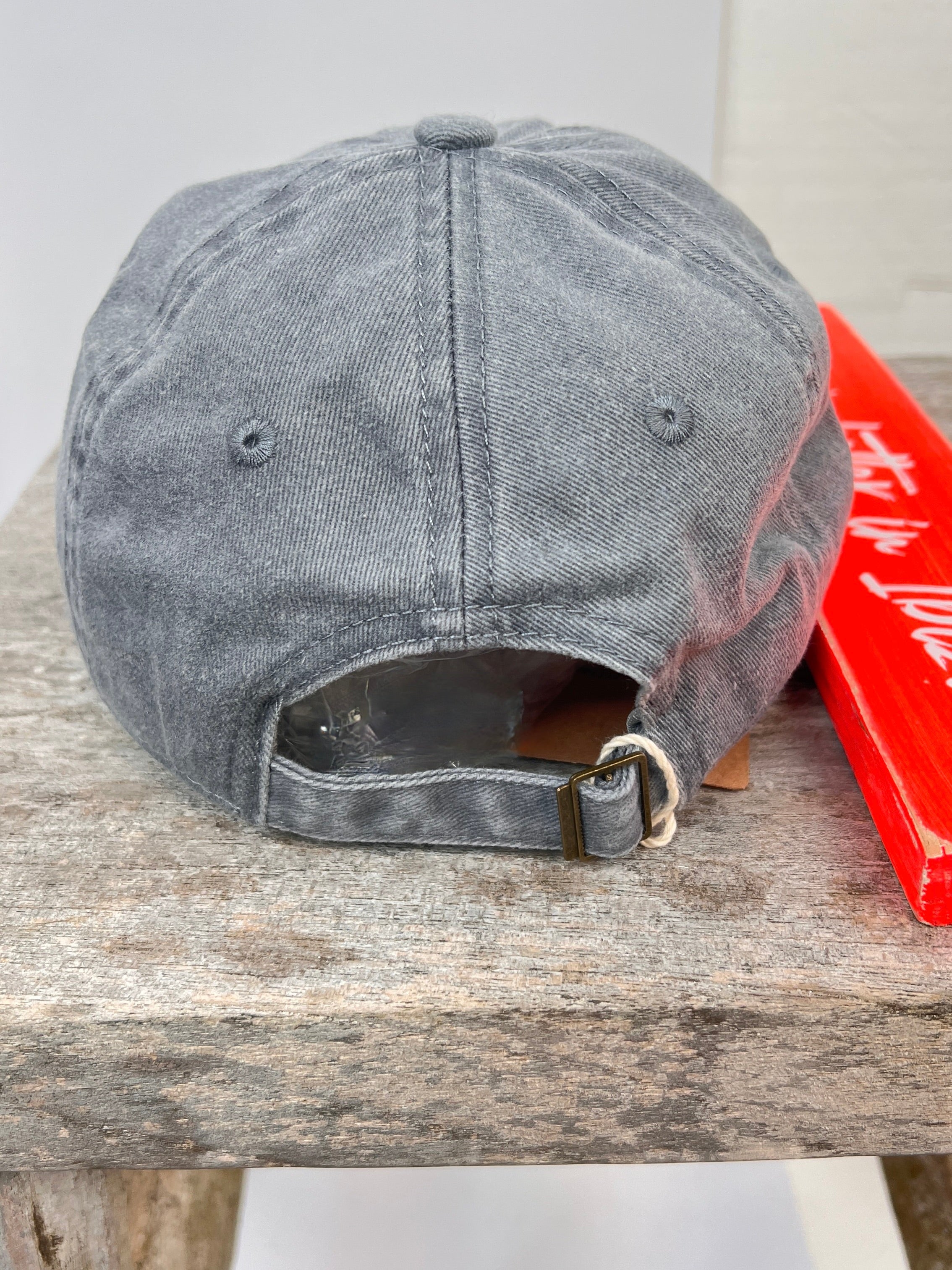 Cappy grau | Out of office Stickerei