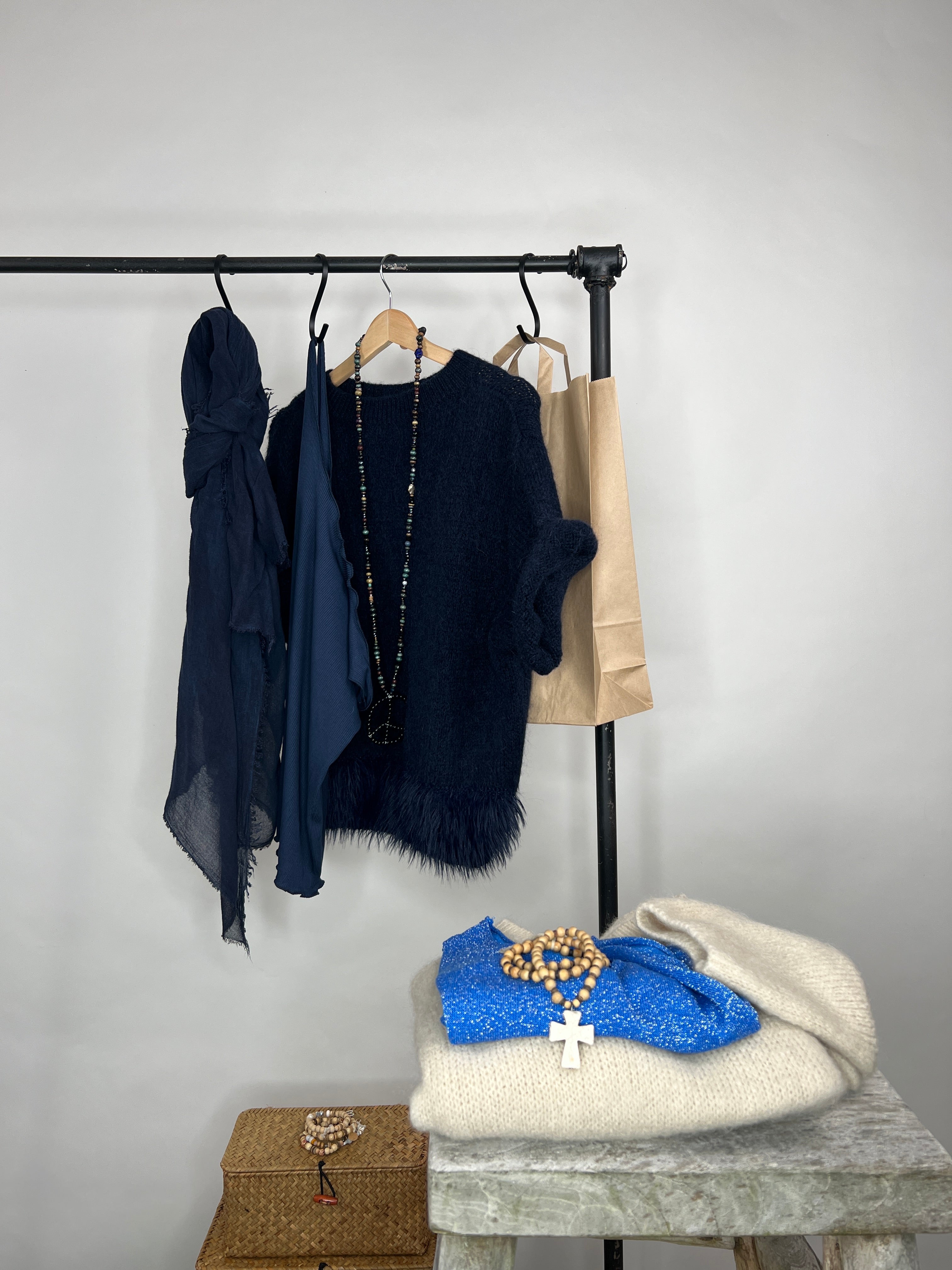 Kurzarm Pullover mit Fransen Dunkelblau